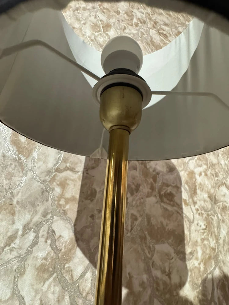 Ruby Red Marble Base Table Lamp real view 4